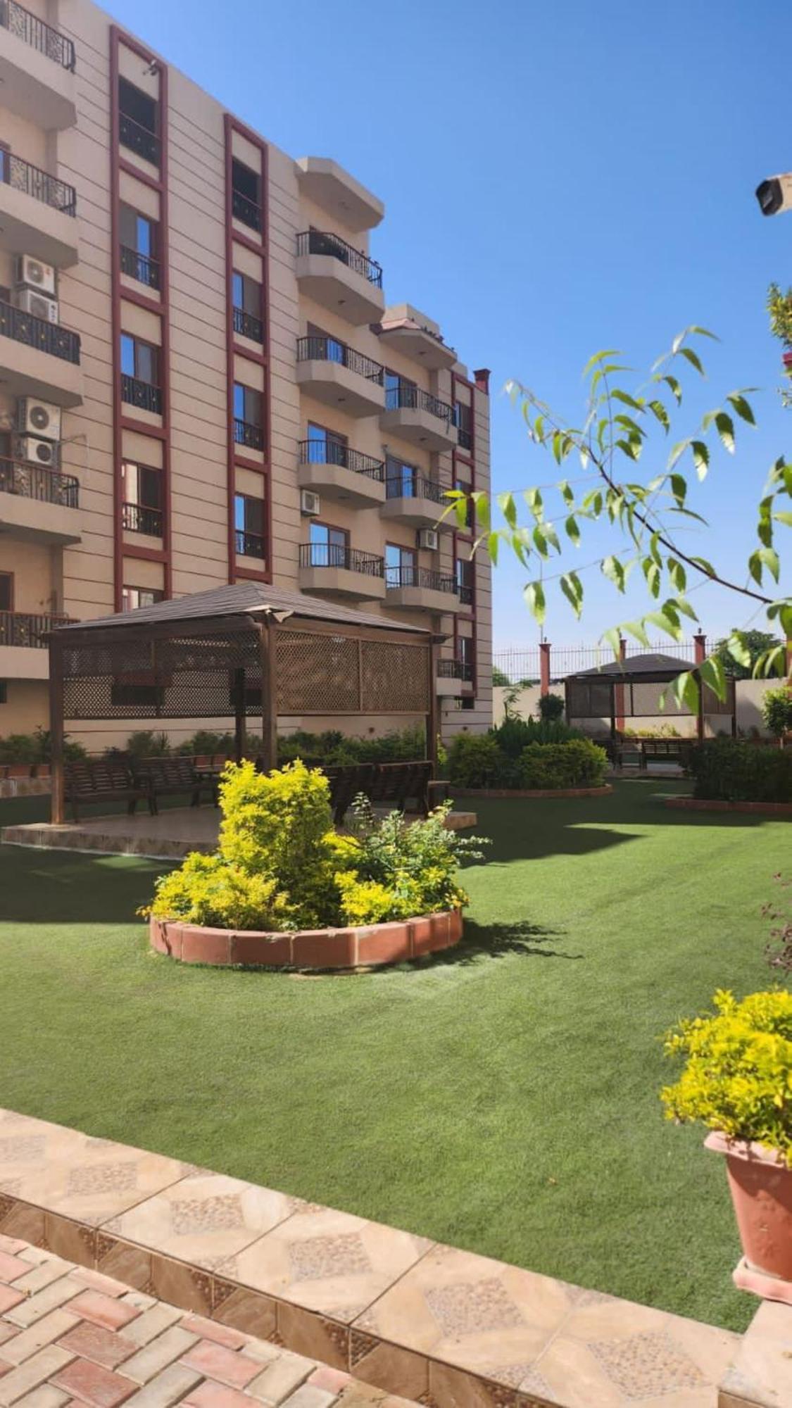 Wa Set Apartment *